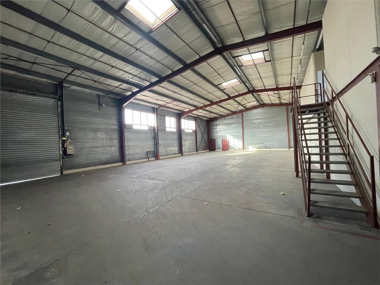 CBRE vous propose à louer un bâtiment indépendant