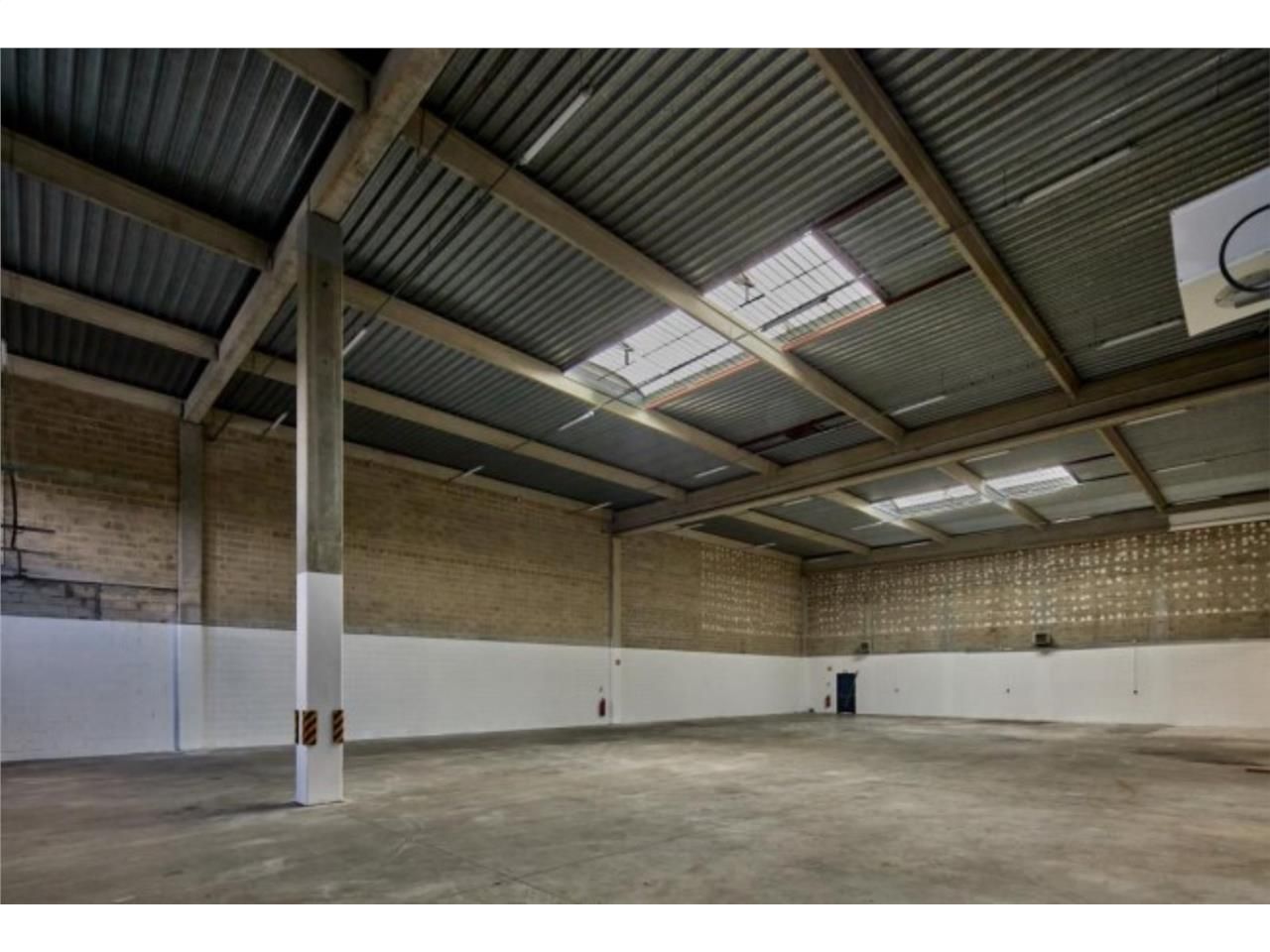 CBRE vous propose à louer, une cellule d'activité