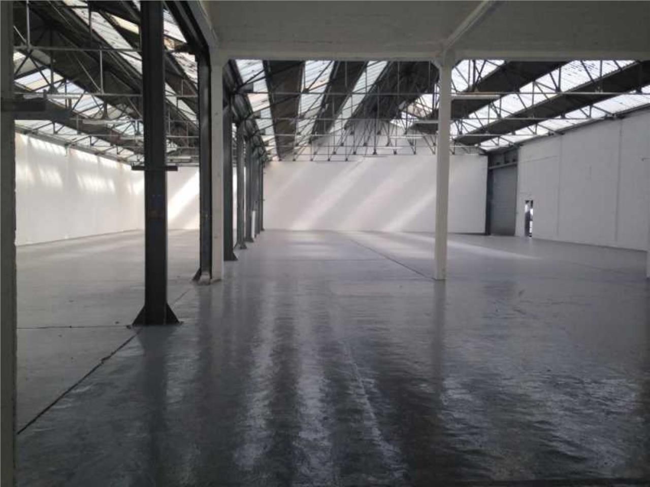 CBRE vous propose à louer, un bâtiment indépendan