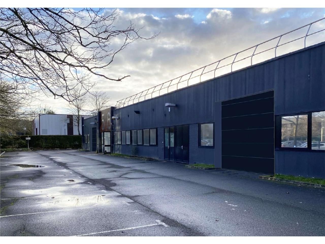 CBRE vous propose à louer un entrepôt/local d'act