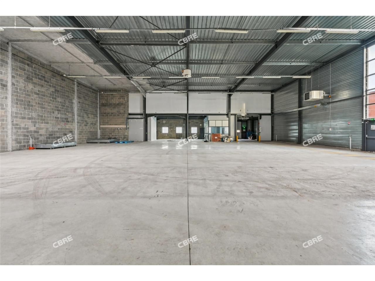 CBRE vous propose à louer, une cellule d'activité