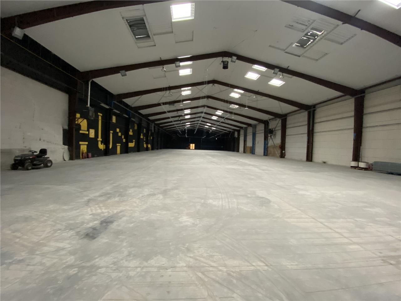 CBRE vous propose à louer un entrepôt/local d'act