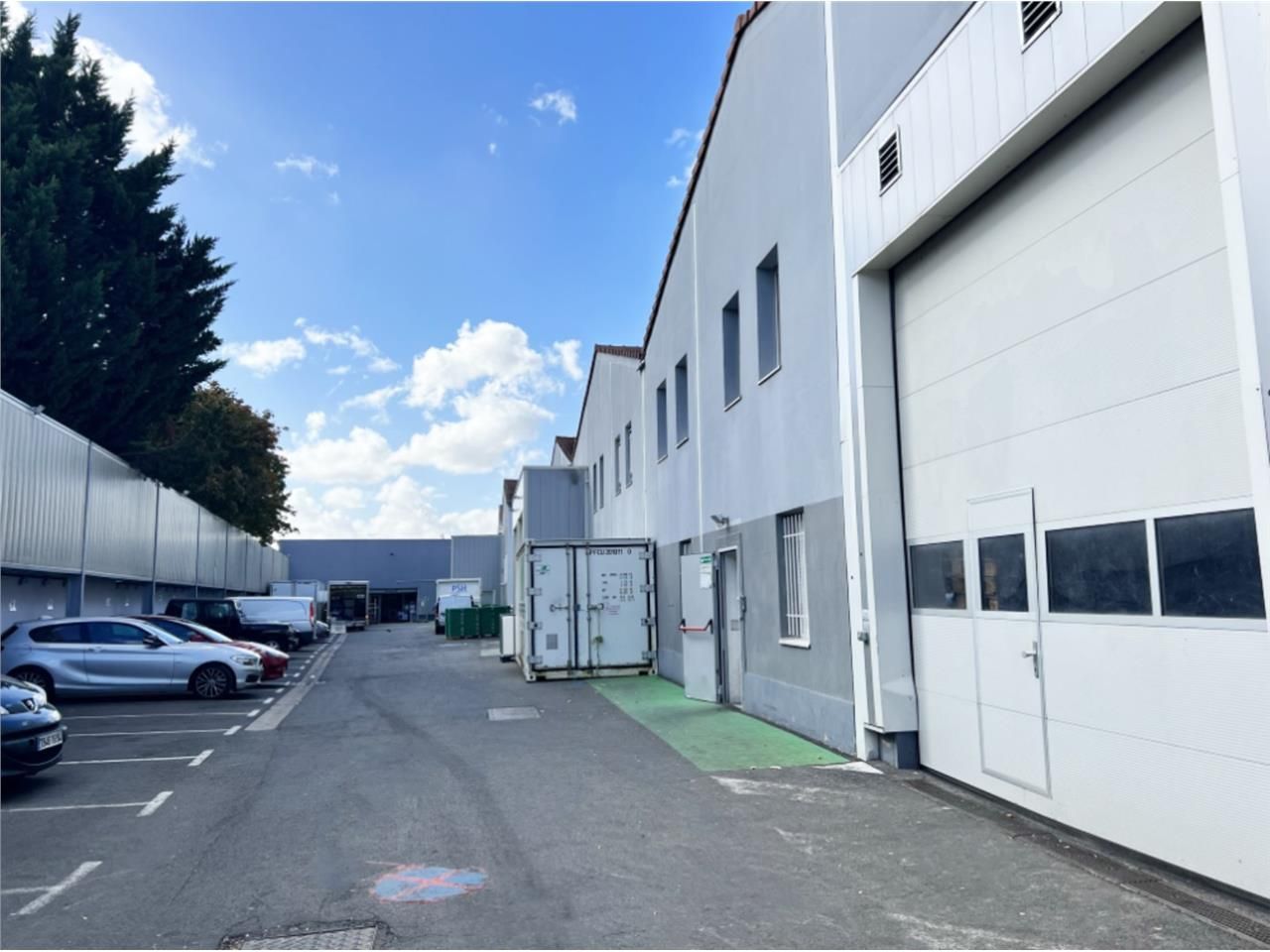 LOGISTIQUE URBAINE - Rare sur le secteur! CBRE vo