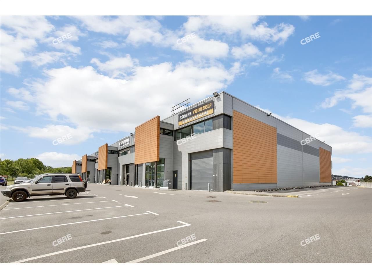 CBRE vous propose à louer un entrepôt/local d'act