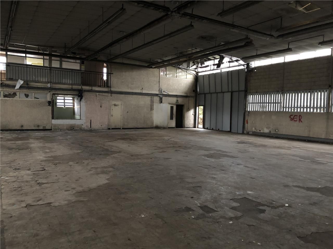 A VENDRE - CBRE vous propose, sur la commune de P