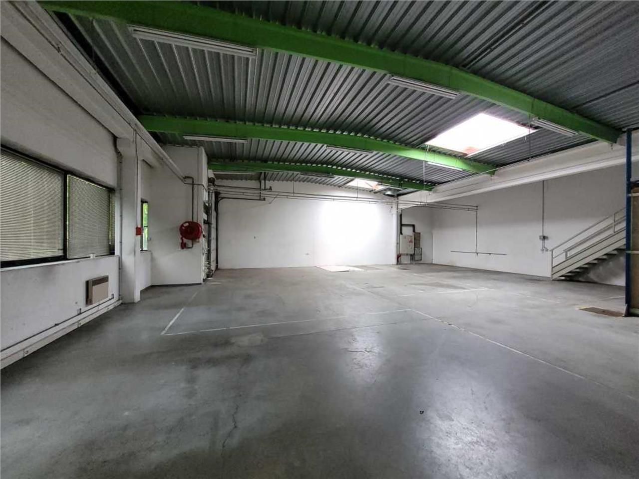 CBRE vous propose à louer un entrepôt/local d'act