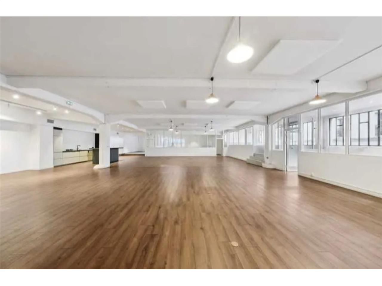 A LOUER - Rare sur le marché! CBRE vous propose d