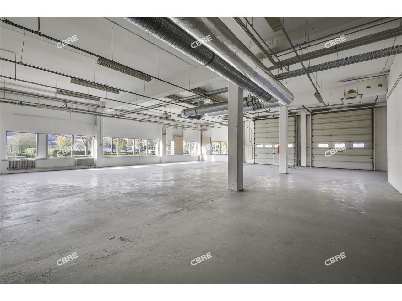 LOGISTIQUE URBAINE - CBRE vous propose à louer, u
