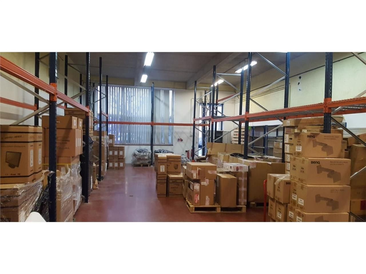 CBRE vous propose à louer, un entrepôt/local d'ac