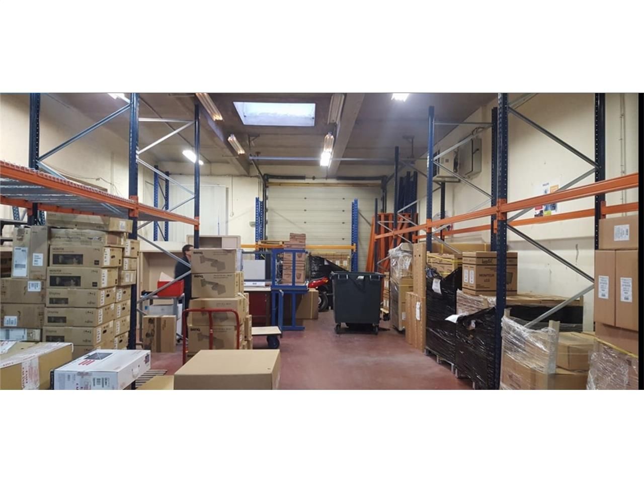 CBRE vous propose à louer, un entrepôt/local d'ac