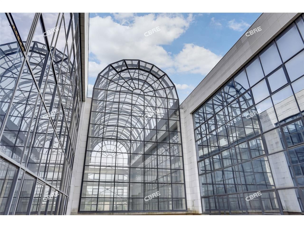 LOGISTIQUE URBAINE - Rare sur le secteur ! CBRE v