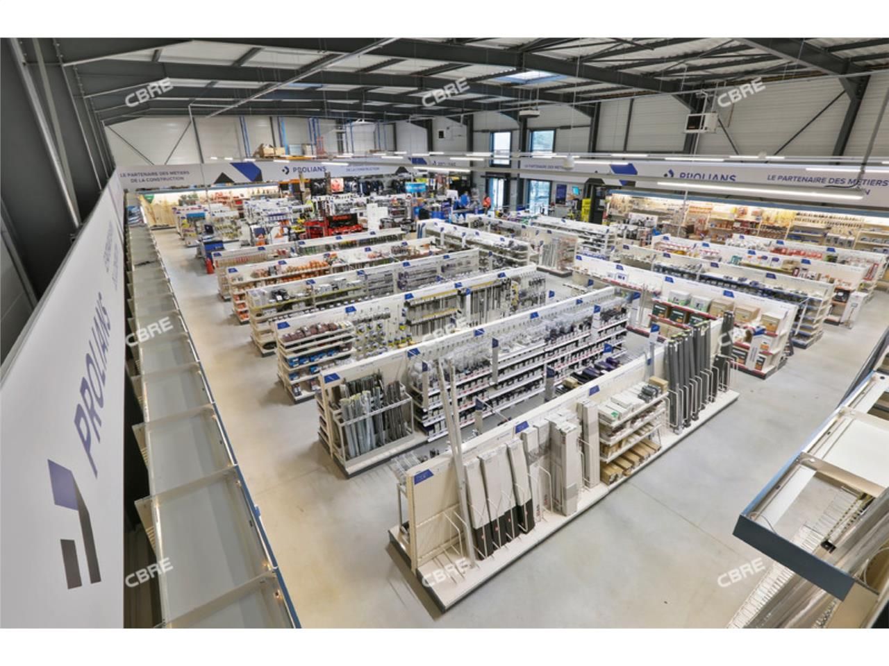 A LOUER - CBRE vous propose sur la commune de Bon