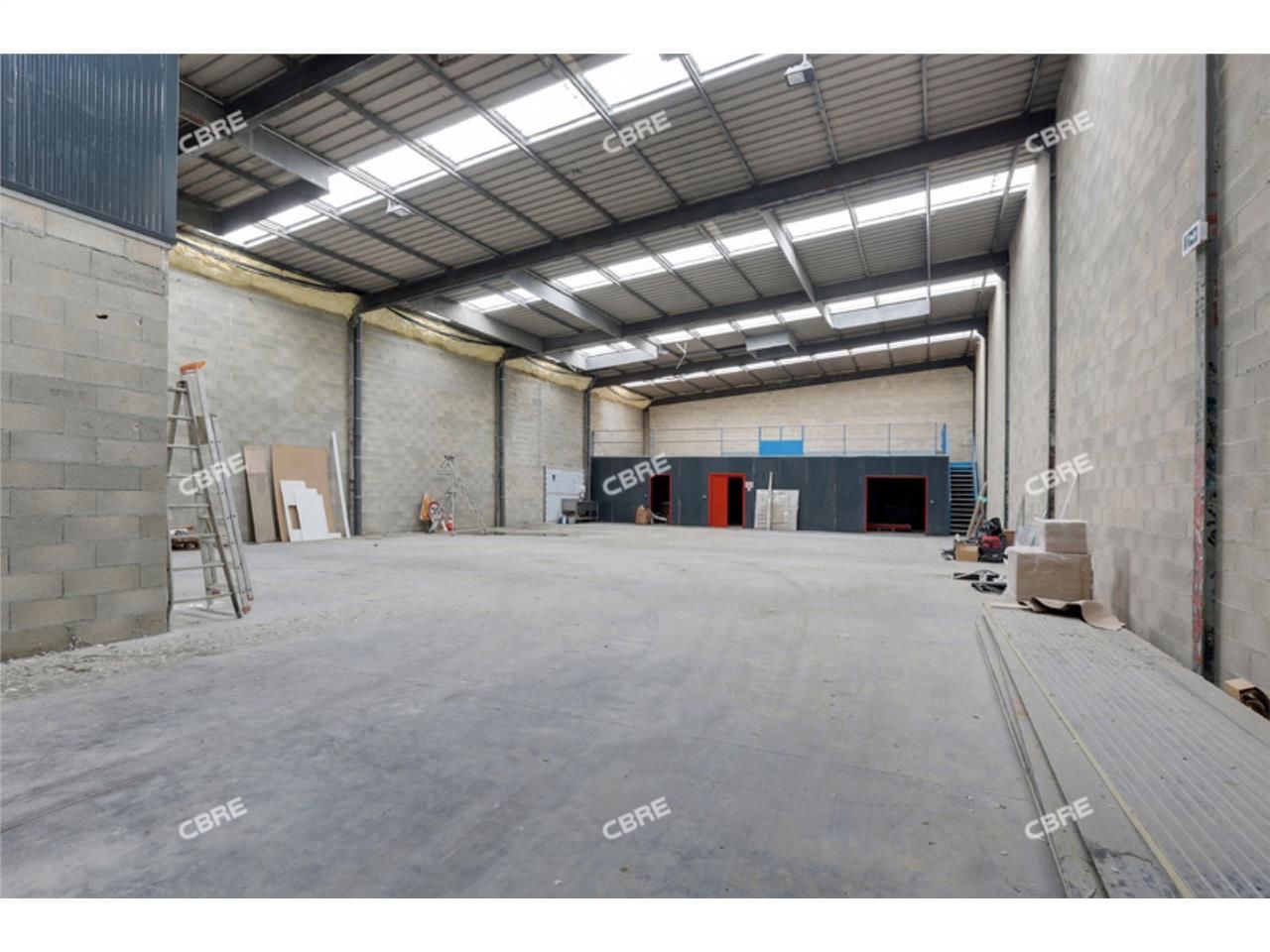 CBRE vous propose à louer une cellule d'activités