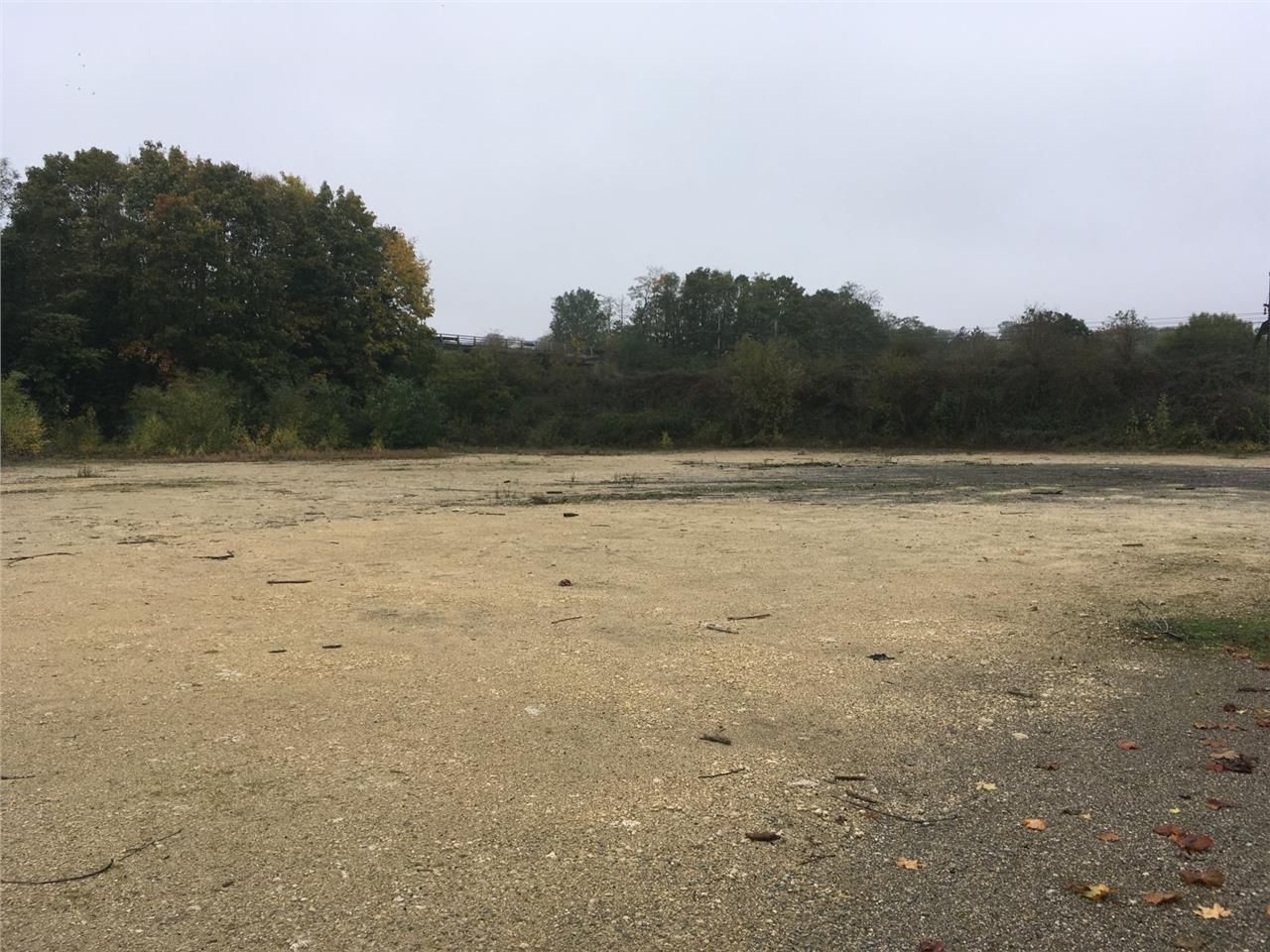 A VENDRE - CBRE vous propose sur la commune d'Ang