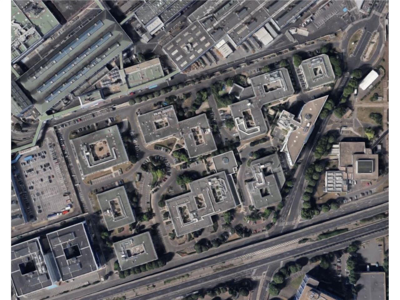 CBRE vous propose à louer, un bâtiment indépendan