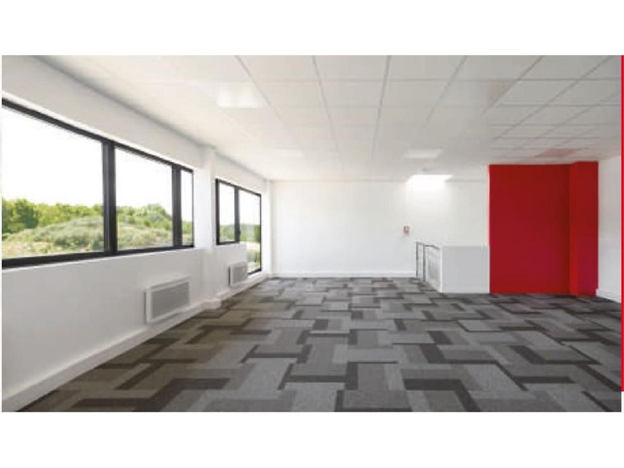 CBRE vous propose à vendre ou à louer, des locaux