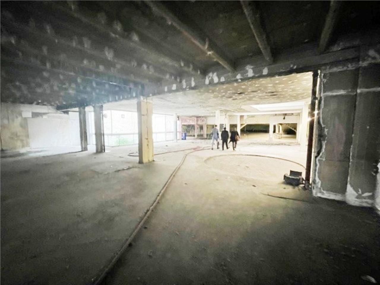 CBRE vous propose à vendre ou à louer, un entrepô