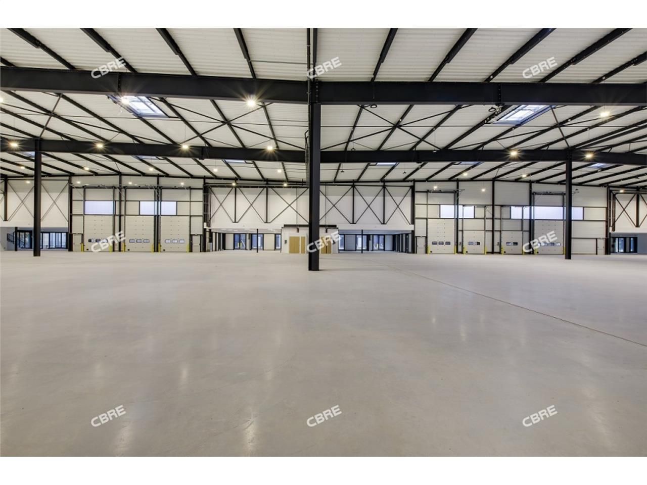 LOGISTIQUE URBAINE - CBRE vous propose à louer, d