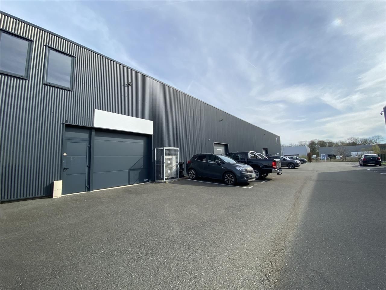 CBRE vous propose à louer, un entrepôt/local d'ac