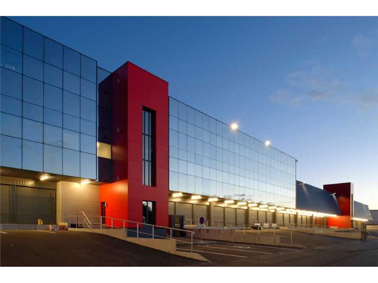 CBRE vous propose à louer, un entrepôt/local d'ac