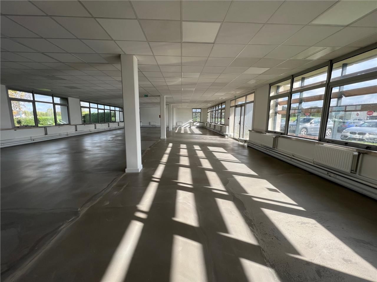 CBRE vous propose à louer, un entrepôt/local d'ac