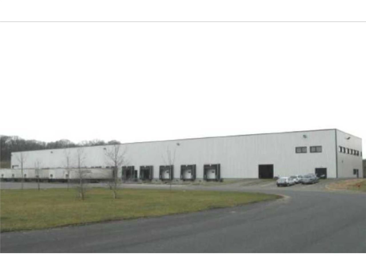 CBRE vous propose à louer, un bâtiment indépendan