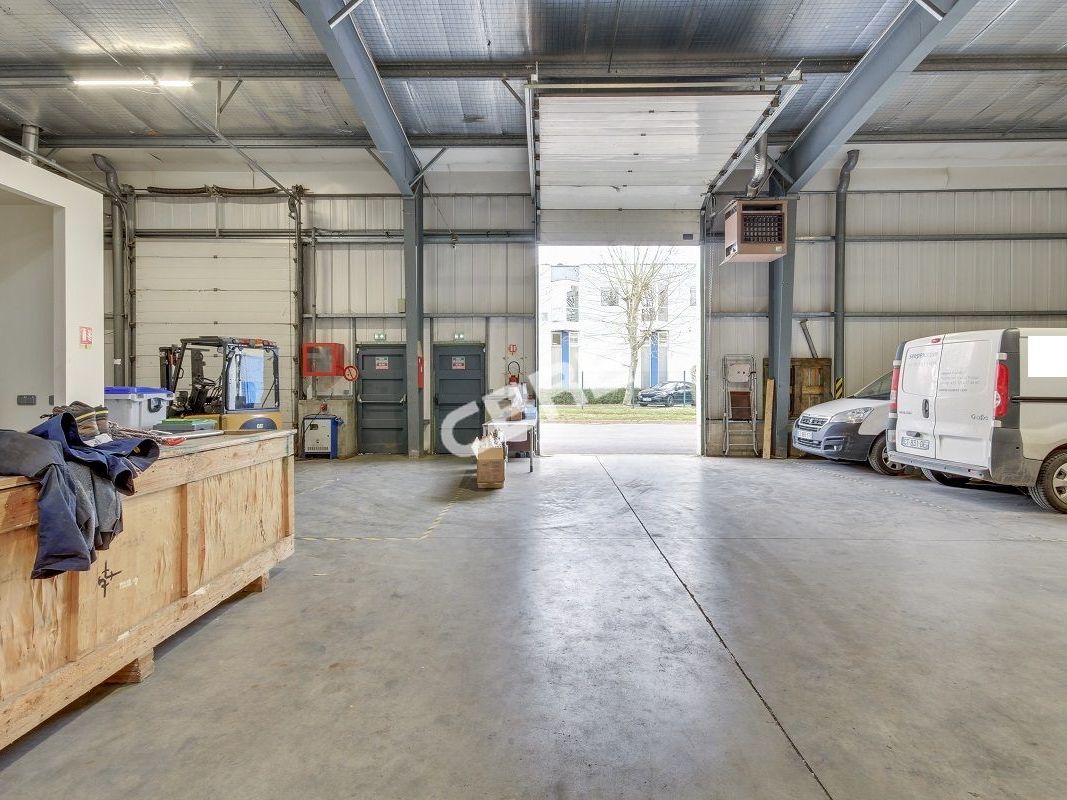 A LOUER - CBRE vous propose sur la commune de Cro