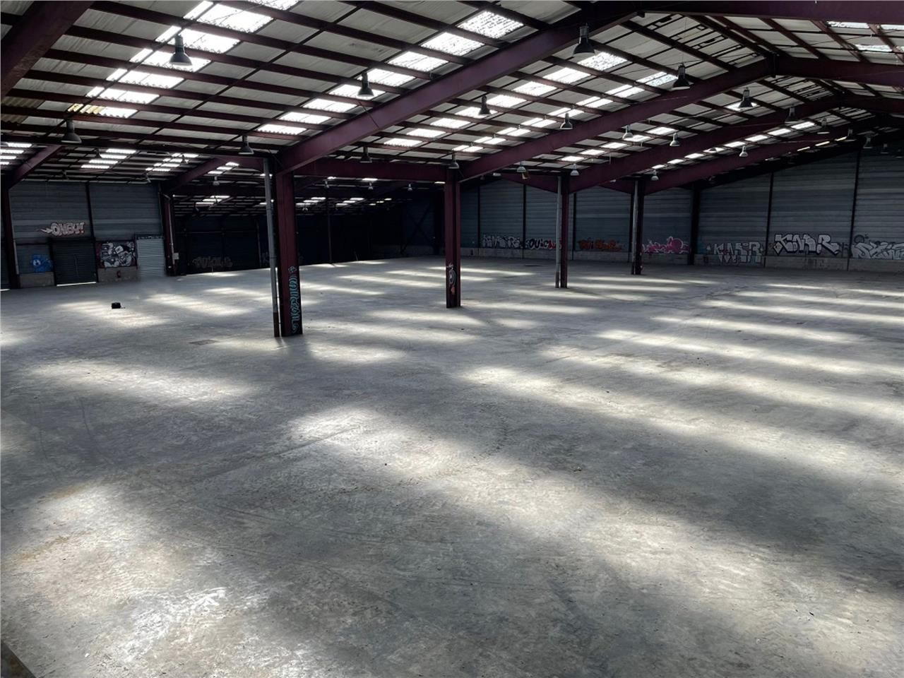 CBRE vous propose à louer un entrepôt/local d'act