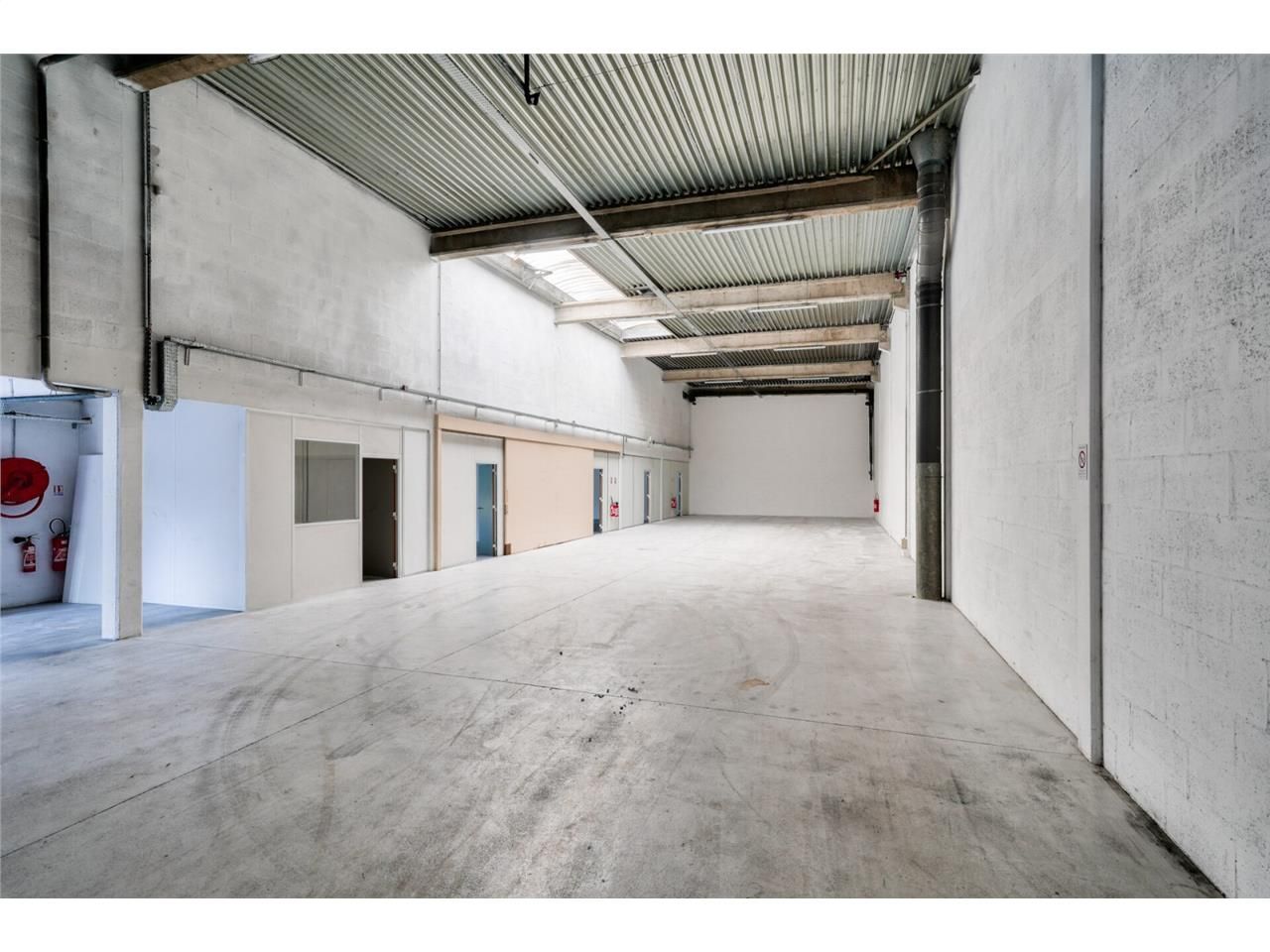 CBRE vous propose à louer, des cellules rénovés d