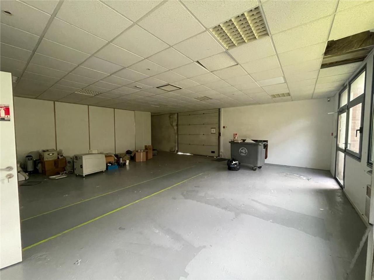 CBRE vous propose à louer à vendre un entrepôt/lo