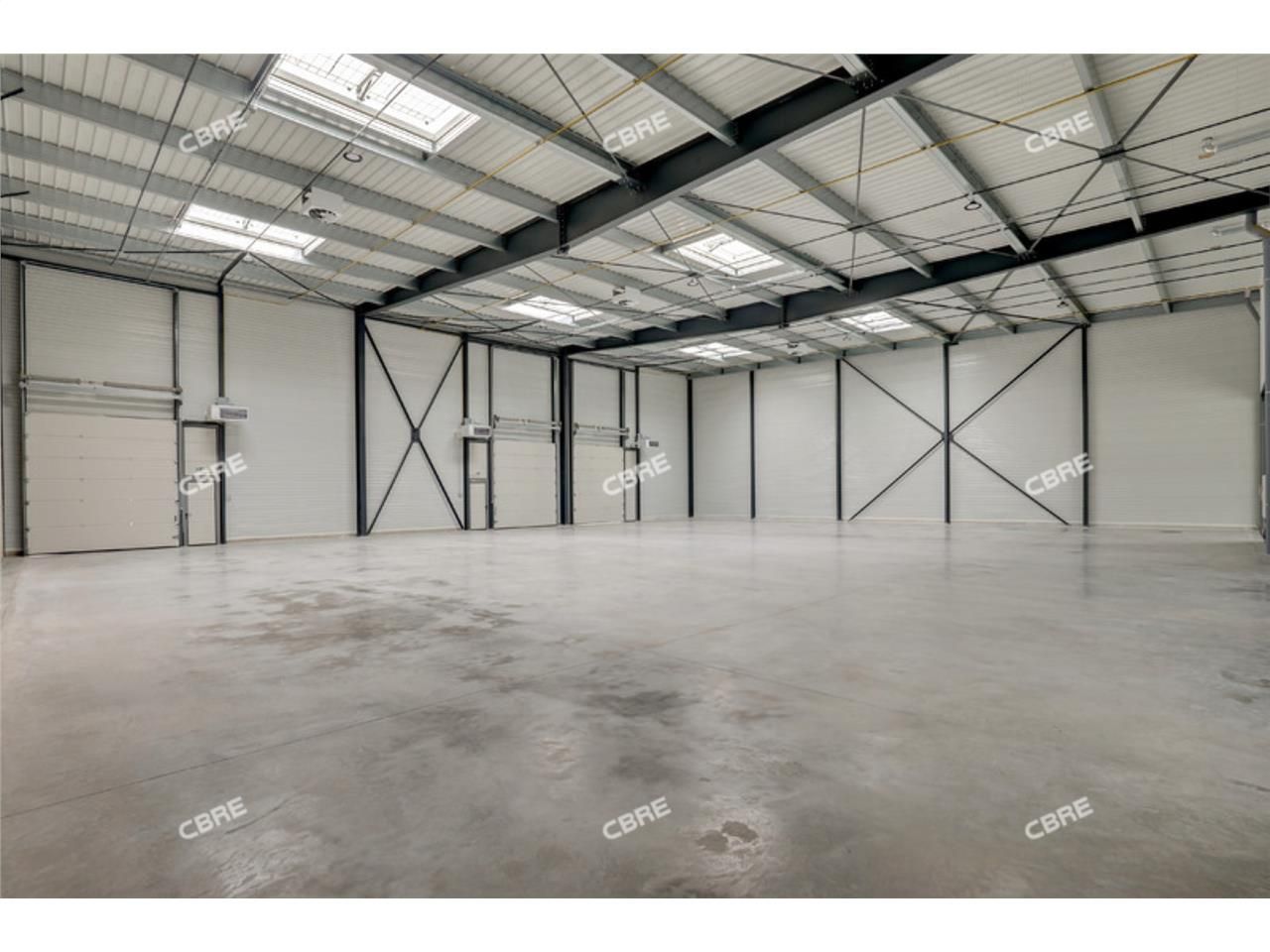 CBRE vous propose à vendre un entrepôt/local d'ac