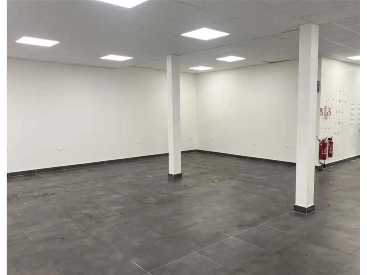 CBRE vous propose à louer, un entrepôt/local d'ac