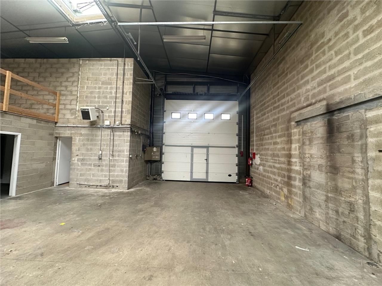 CBRE vous propose un local d'activités à louer, à