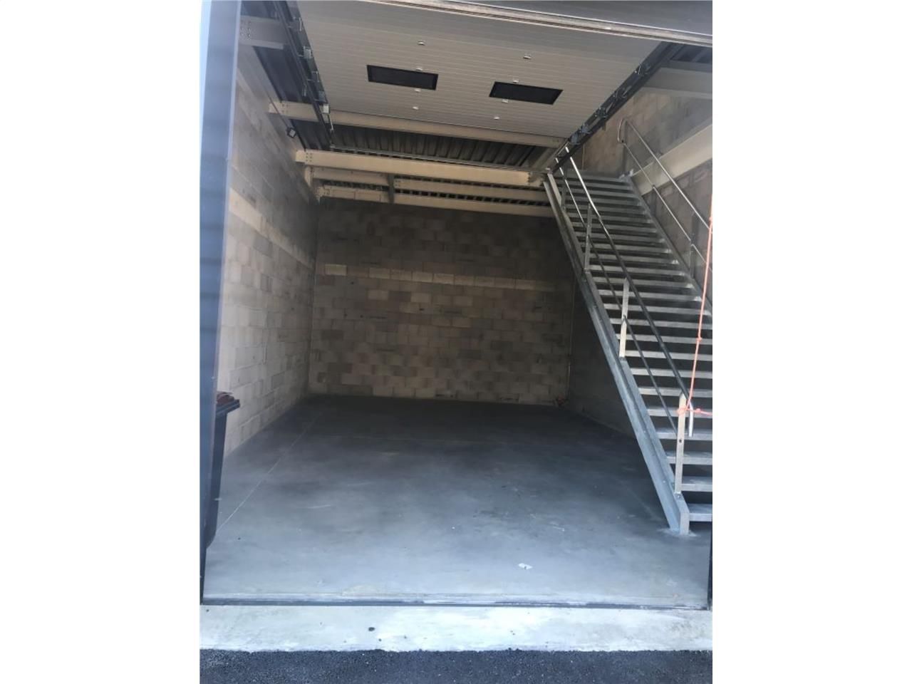 A LOUER -  Rare sur le secteur! CBRE vous propose