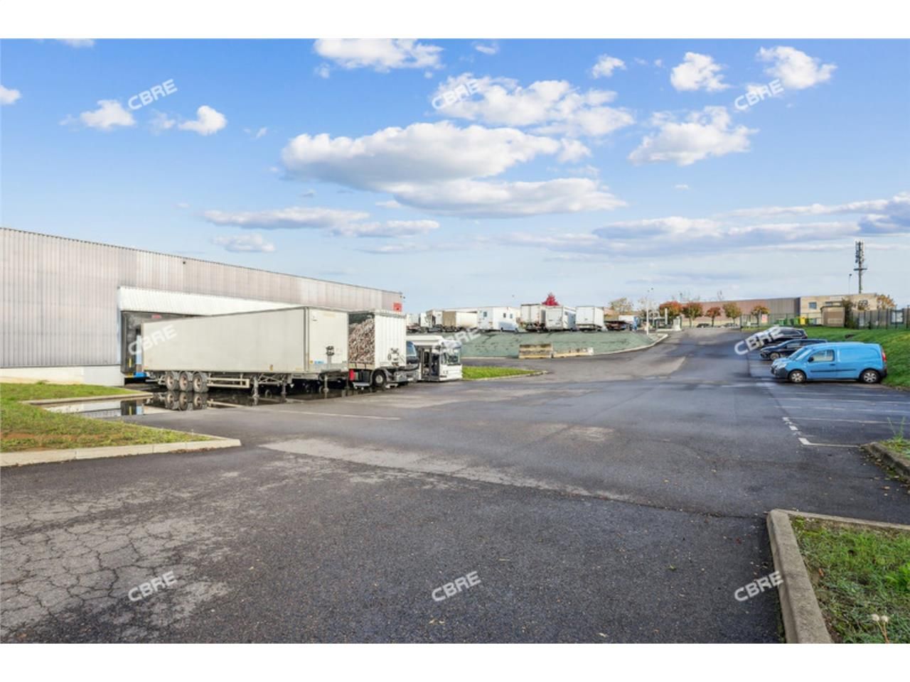 CBRE vous propose à louer une cellule d'activités