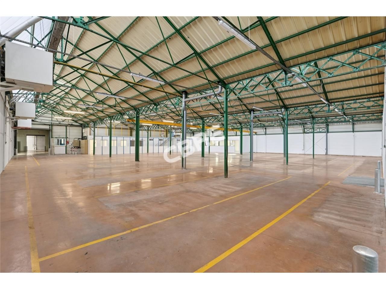 CBRE vous propose à louer, un entrepôt/local d'ac