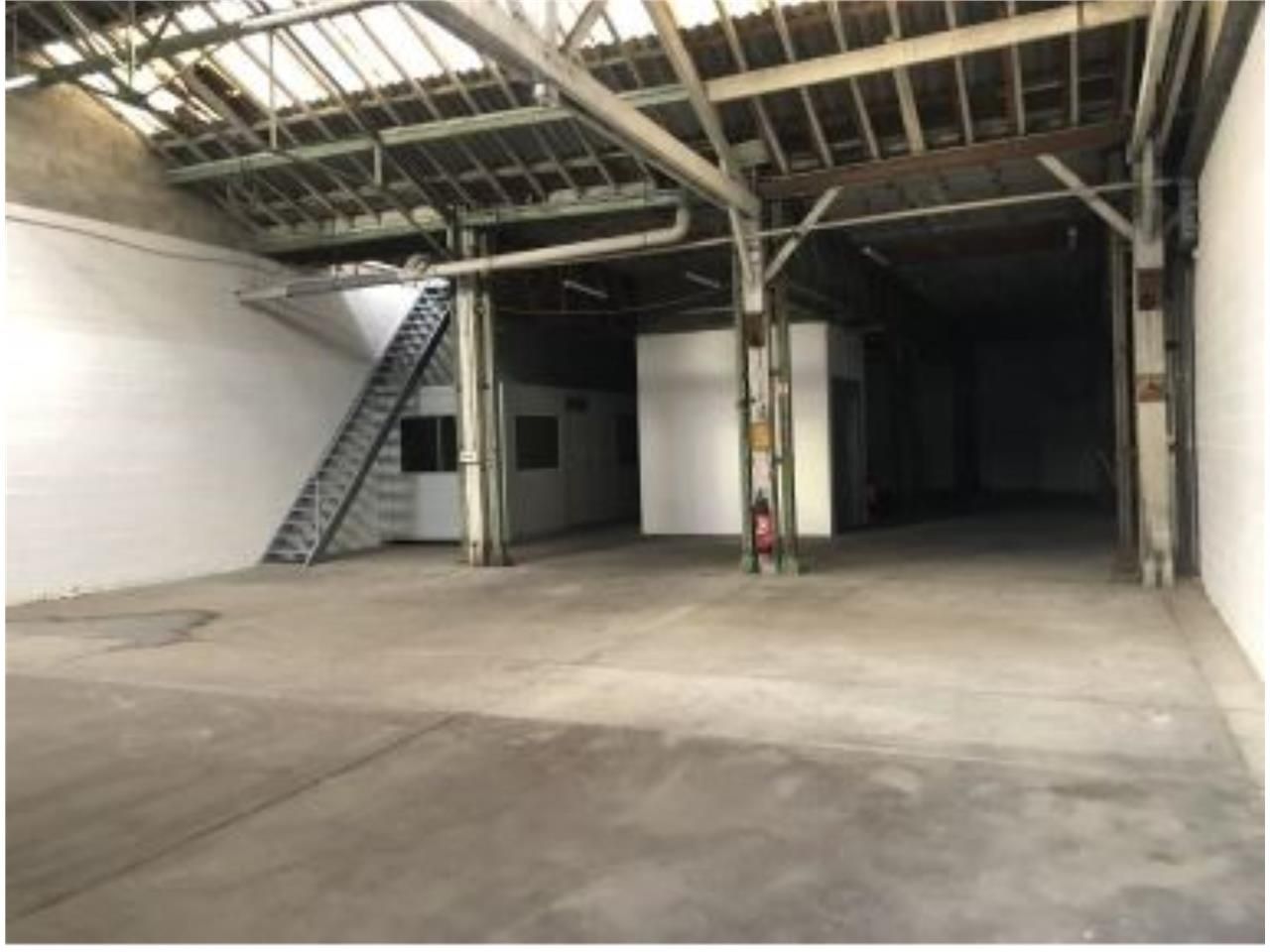 CBRE vous propose à louer, un entrepôt/local d'ac