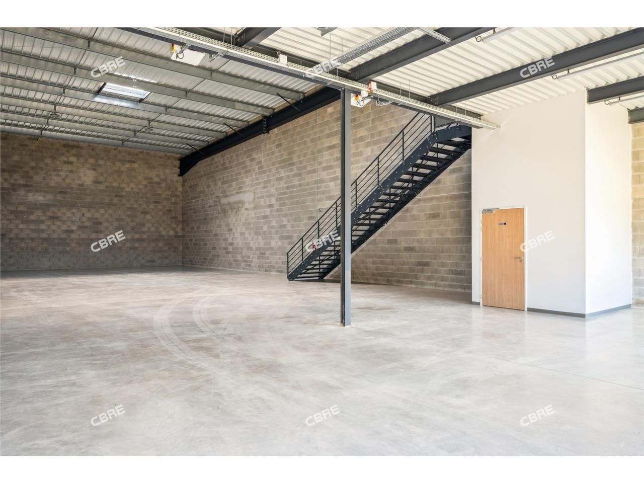 CBRE vous propose à louer en exclusivité des cell