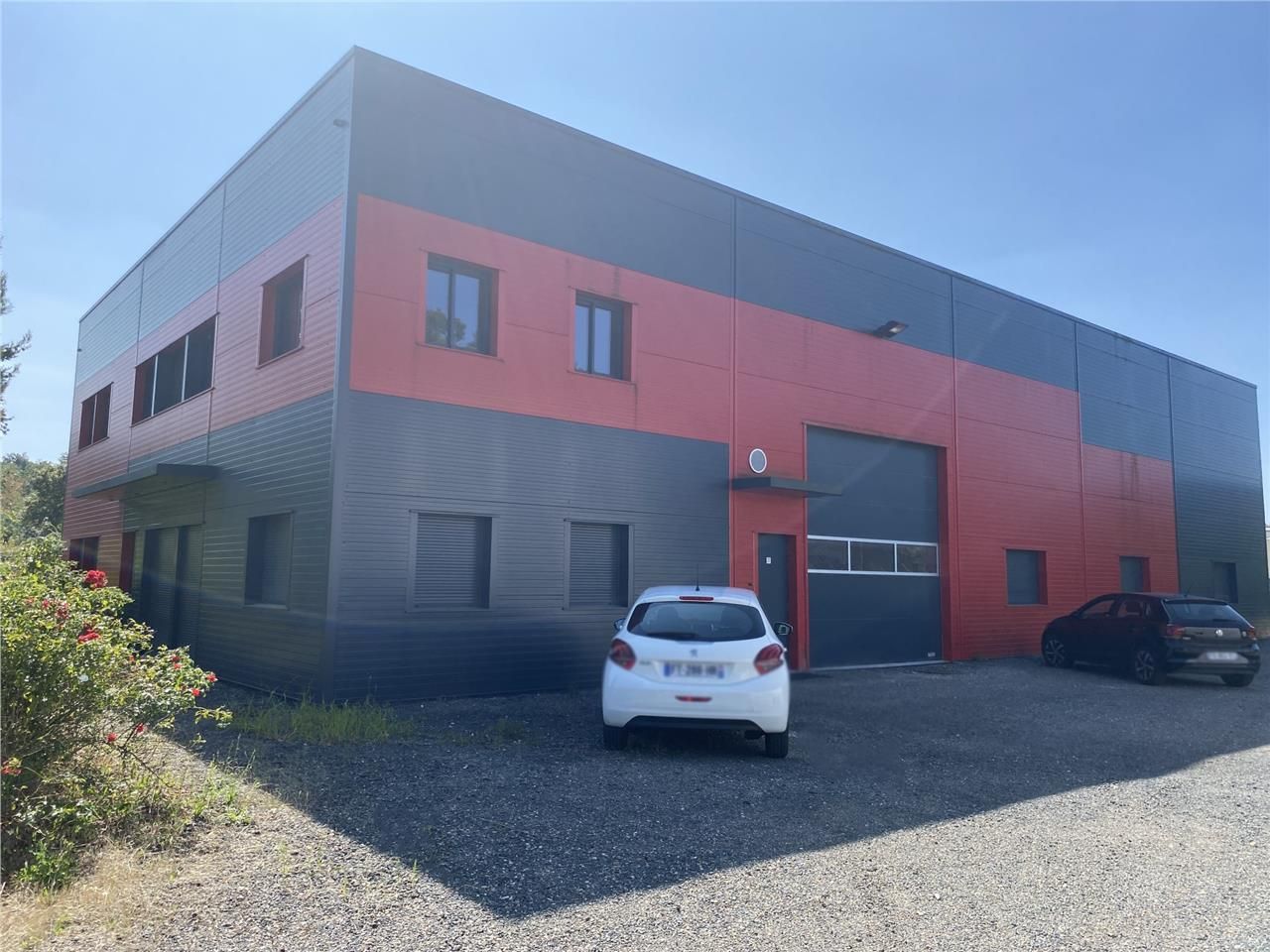 CBRE vous propose à louer un bâtiment indépendant