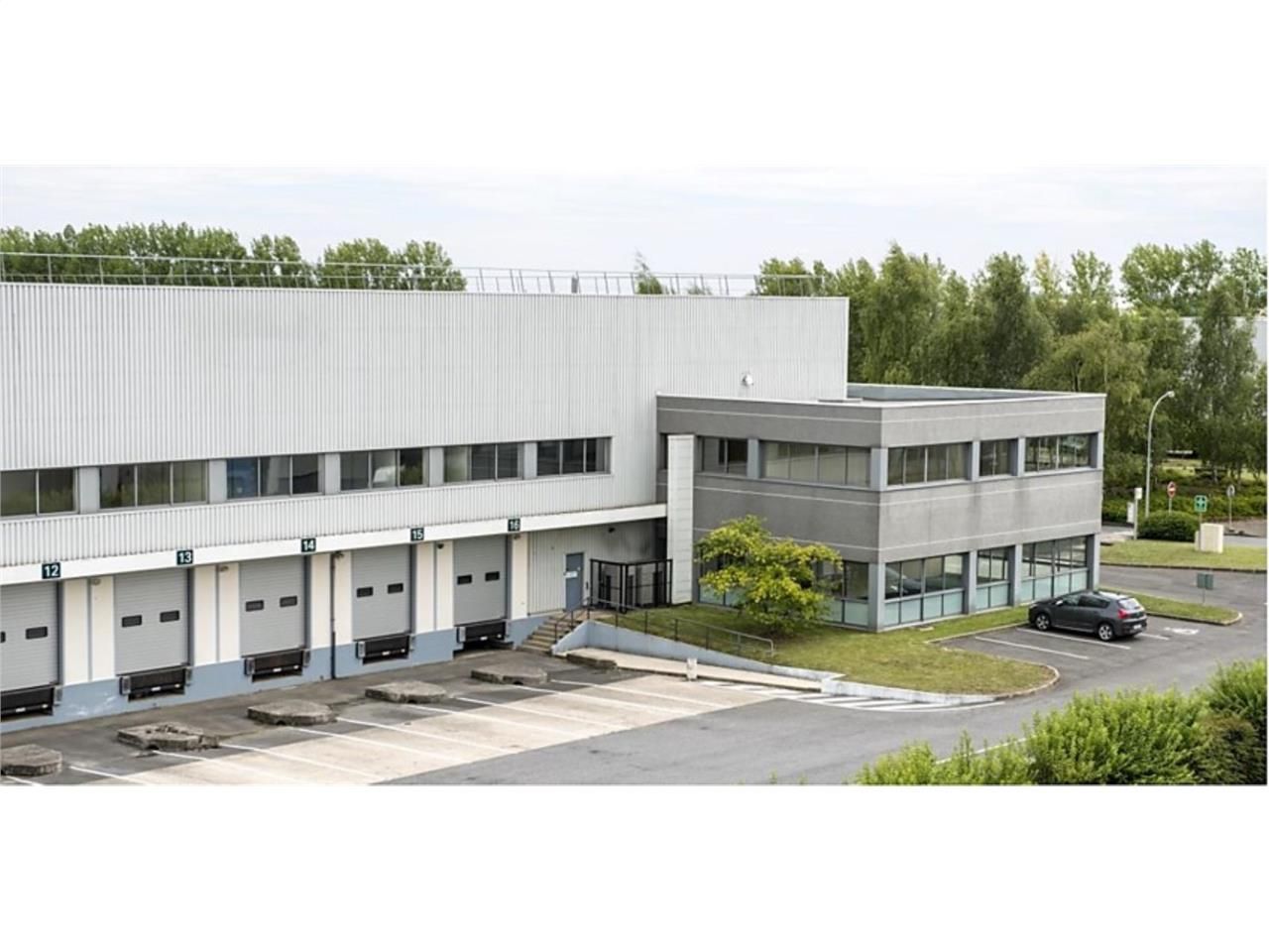 CBRE vous propose à louer, un entrepôt/local d'ac