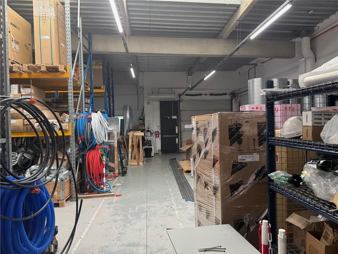 CBRE vous propose à louer un entrepôt/local d'act