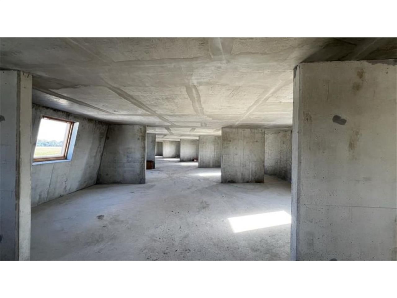 CBRE vous propose à vendre en investissement , un