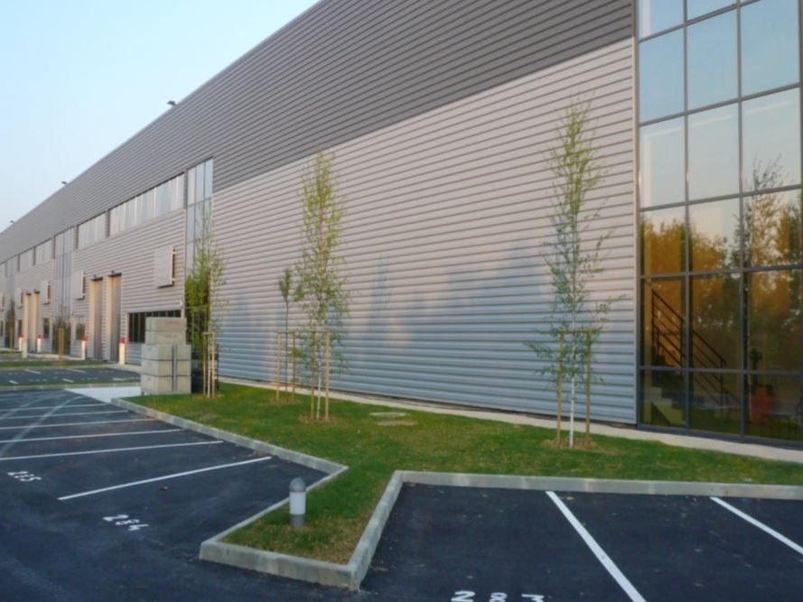 CBRE vous propose à louer un entrepôt/local d'act