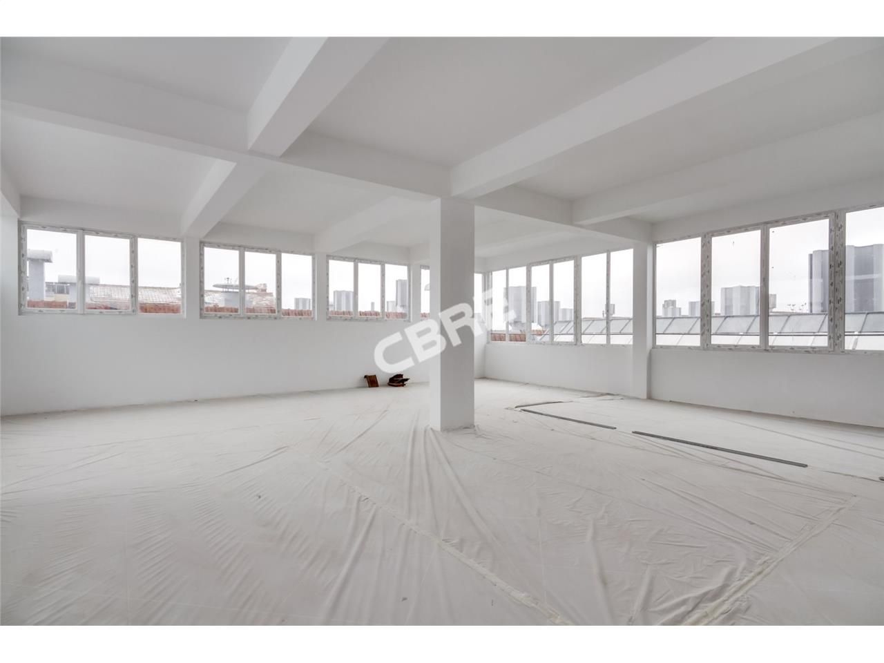 LOGISTIQUE URBAINE - CBRE vous propose à louer, u