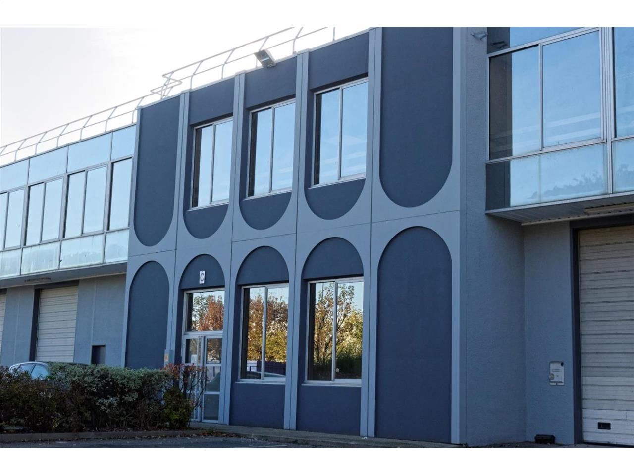 CBRE vous propose à louer, un local d'activités s