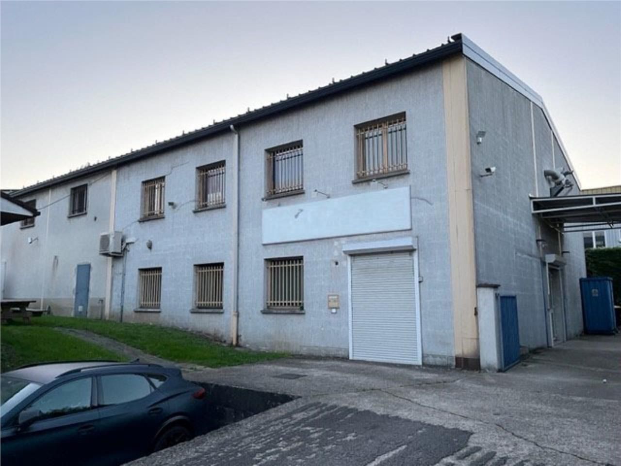 EXCLUSIVITE ! CBRE vous propose à vendre des entr