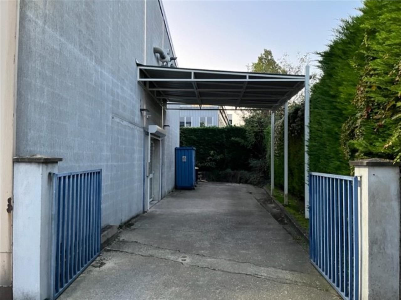 EXCLUSIVITE ! CBRE vous propose à vendre des entr