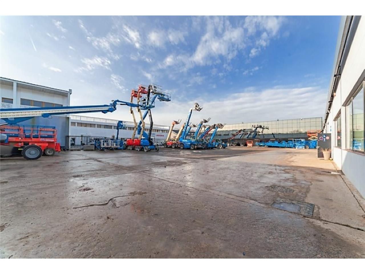 CBRE vous propose à louer, un bâtiment indépendan