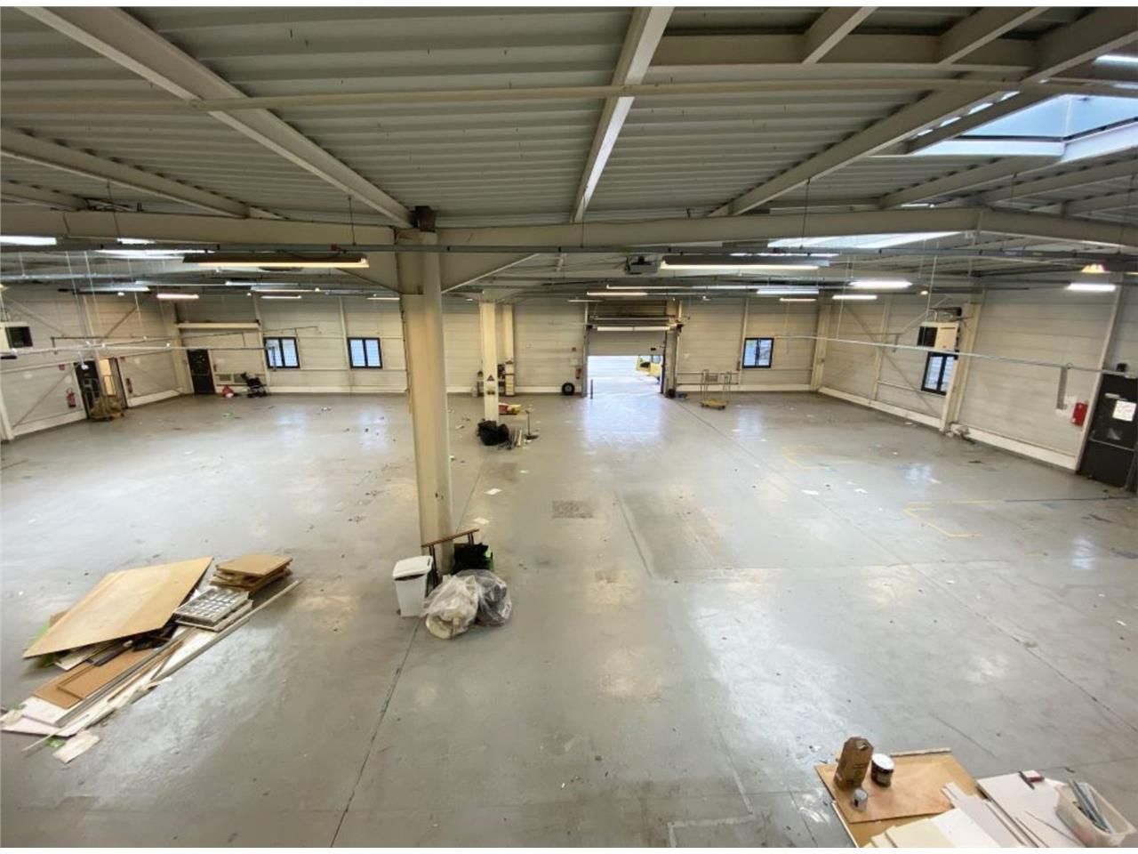 CBRE vous propose à louer un entrepôt/local d'act