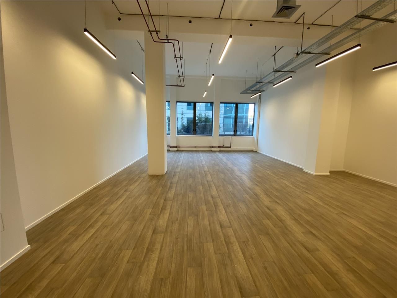 Rare sur le marché! CBRE vous propose à louer, de